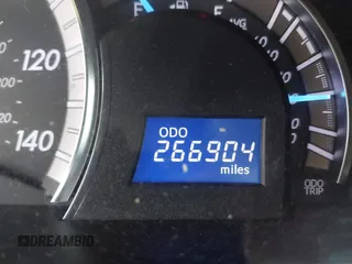 2014 Toyota Camry L with VIN 4T1BF1FK2EU816743, listed as a IAAI auction lot 42047519 with 266,904 mi miles. Bid and sale history available at carsss.com. Image 15.