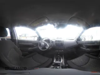 2024 Mitsubishi Outlander S z VIN JA4ARUAU8RU026106, wystawiony jako IAAI lot #42261854 z przebiegiem 5 439 mil mil oraz . Historia ofert i sprzedaży dostępna na DreamBid. Obrazek 21.