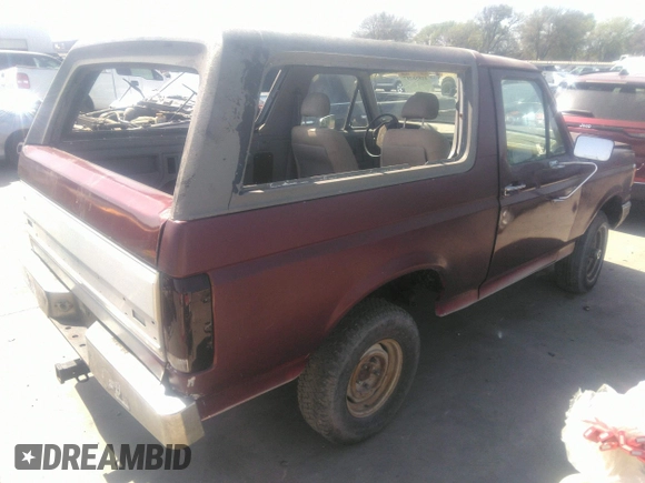 1990 Ford Bronco XL z VIN 1FMEU15N7LLA25223, wystawiony jako IAAI lot #41858217 z przebiegiem 196 000 mil mil oraz . Historia ofert i sprzedaży dostępna na DreamBid. Obrazek 4.
