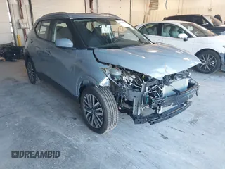 2024 Nissan Kicks SV with VIN 3N1CP5CV6RL555583, listed as a IAAI auction lot 41248500 with 1,512 mi miles. Bid and sale history available at carsss.com. Image 1.