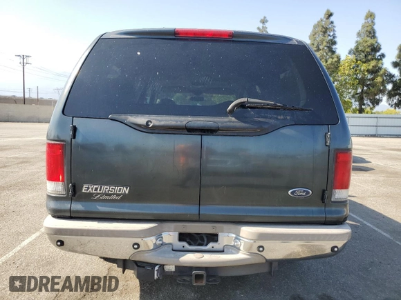 2001 Ford Excursion Limited with VIN 1FMNU42S21EA08925, listed as a Copart auction lot 59700105 with 135,317 mi miles and Clean title. Bid and sale history available at DreamBid. Image 6.