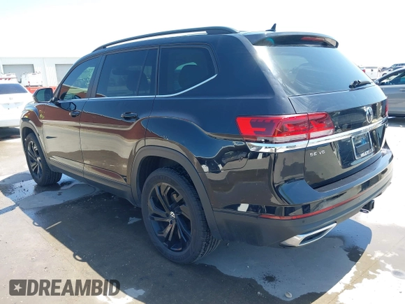 2022 Volkswagen Atlas SE with VIN 1V2HR2CA1NC549980, listed as a IAAI auction lot 42003986 with 53,768 mi miles and . Bid and sale history available at DreamBid. Image 3.