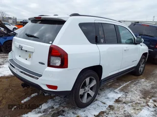 2017 Jeep Compass Latitude с VIN 1C4NJDEB5HD139453, выставлен на аукционе IAAI как лот 41160877 с пробегом 77 906 миль миль и . История ставок и продаж доступна на DreamBid. Изображение 4.