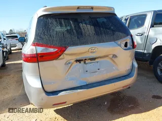 2016 Toyota Sienna XLE with VIN 5TDYK3DC4GS739785, listed as a IAAI auction lot 41513038 with 71,935 mi miles. Bid and sale history available at carsss.com. Image 6.