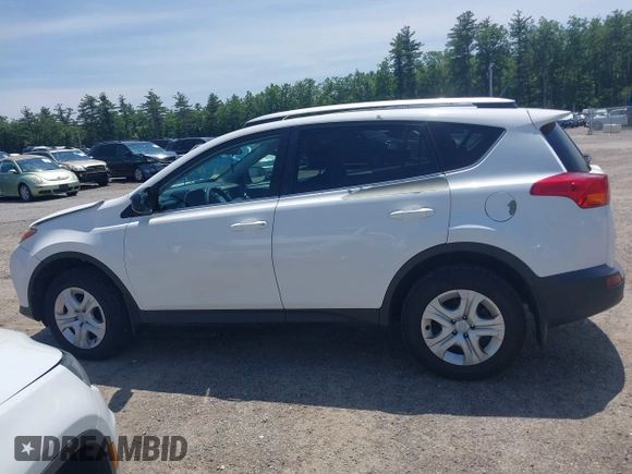 2015 Toyota RAV4 LE with VIN 2T3BFREV6FW230985, listed as a IAAI auction lot 42483966 with 189,246 mi miles and . Bid and sale history available at DreamBid. Image 15.