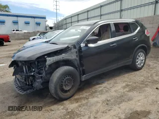 2016 Nissan Rogue SV z VIN JN8AT2MV4GW138696, wystawiony jako Copart lot #56321955 z przebiegiem 94 936 mil mil oraz Szkoda całkowita • Salvage title. Historia ofert i sprzedaży dostępna na DreamBid. Obrazek 1.