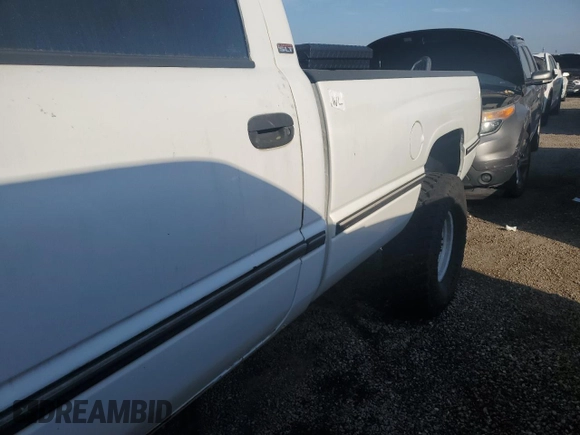 1995 Dodge 2500 with VIN 1B7KF26C9SS304696, listed as a Copart auction lot 76398944 with 217,725 mi miles and Salvage Title. Bid and sale history available at carsss.com. Image 12.