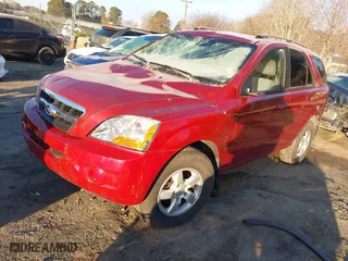 2009 Kia Sorento LX with VIN KNDJC735495868868, listed as a IAAI auction lot 41349993 with 144,935 mi miles. Bid and sale history available at carsss.com. Image 2.