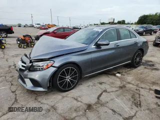 2021 Mercedes-Benz C 300 z VIN W1KWF8DB1MR621600, wystawiony jako Copart lot #63614365 z przebiegiem 118 637 mil mil oraz Szkoda całkowita • Salvage title. Historia ofert i sprzedaży dostępna na DreamBid. Obrazek 1.
