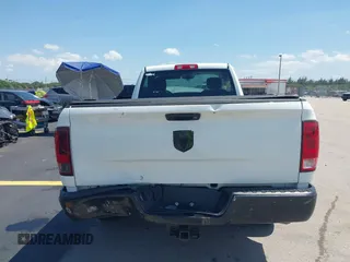 2022 Ram 1500 Tradesman z VIN 3C6JR6DG1NG300872, wystawiony jako IAAI lot #42255745 z przebiegiem 30 727 mil mil oraz . Historia ofert i sprzedaży dostępna na DreamBid. Obrazek 16.