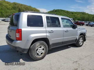 2014 Jeep Patriot Sport with VIN 1C4NJRBB0ED847977, listed as a Copart auction lot 55670985 with 98,042 mi miles and Salvage Title. Bid and sale history available at DreamBid. Image 3.