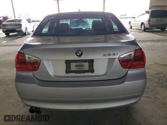 2008 BMW 3 Series 328i z VIN WBAVA33568K053102, wystawiony jako Copart lot #59303305 z przebiegiem 135 179 mil mil oraz Szkoda całkowita • Salvage title. Historia ofert i sprzedaży dostępna na DreamBid. Obrazek 6.