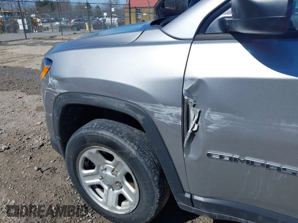 2018 Jeep Compass Sport with VIN 3C4NJDAB8JT191603, listed as a IAAI auction lot 41674308 with 107,291 mi miles and . Bid and sale history available at DreamBid. Image 6.