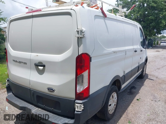2018 Ford Transit с VIN 1FTYR1ZM8JKA50770, выставлен на аукционе IAAI как лот 42422460 с пробегом 148 735 миль миль и . История ставок и продаж доступна на DreamBid. Изображение 4.