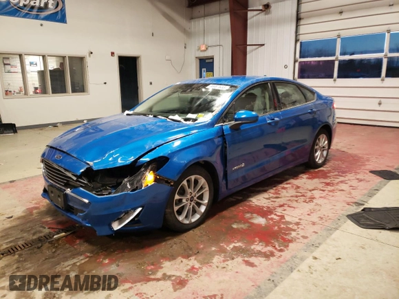 2019 Ford Fusion Hybrid SE with VIN 3FA6P0LU1KR165083, listed as a Copart auction lot 38087633 with 23,141 mi miles. Bid and sale history available at carsss.com. Image 1.