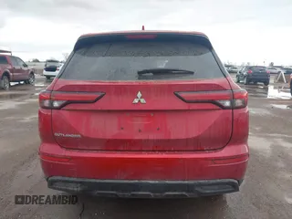 2023 Mitsubishi Outlander ES z VIN JA4J3TA87PZ027620, wystawiony jako IAAI lot #41900551 z przebiegiem 46 477 mil mil oraz . Historia ofert i sprzedaży dostępna na DreamBid. Obrazek 15.