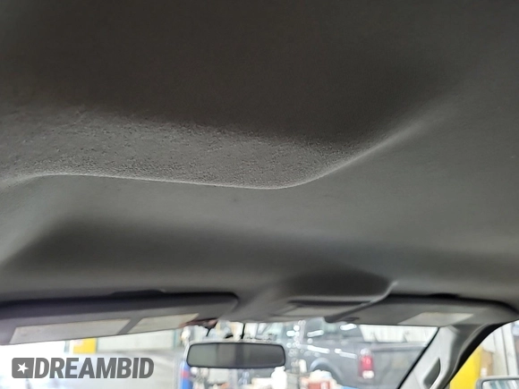 2015 Ford F-250 Lariat with VIN 1FT7W2B61FED46404, listed as a IAAI auction lot 42621231 with 306,588 mi miles and . Bid and sale history available at DreamBid. Image 31.