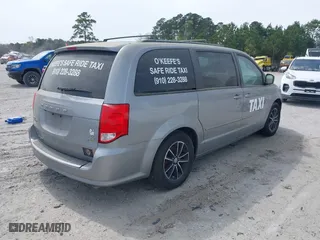 2016 Dodge Grand Caravan R/T with VIN 2C4RDGEG4GR312266, listed as a IAAI auction lot 41868362 with 223,217 mi miles. Bid and sale history available at carsss.com. Image 4.