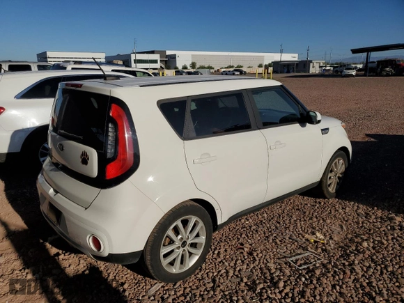 2018 Kia Soul + with VIN KNDJP3A52J7550501, listed as a Copart auction lot 53960235 with 134,532 mi miles and Salvage Title. Bid and sale history available at carsss.com. Image 3.