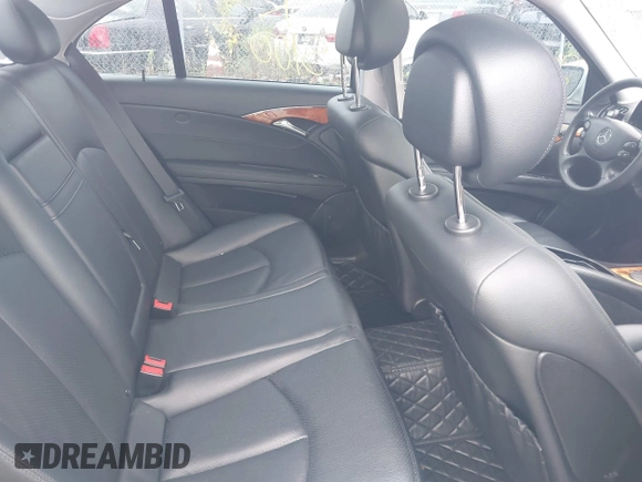 2007 Mercedes-Benz E 350 z VIN WDBUF56X87B133345, wystawiony jako IAAI lot #39859440 z przebiegiem Nie podano mil oraz . Historia ofert i sprzedaży dostępna na DreamBid. Obrazek 8.