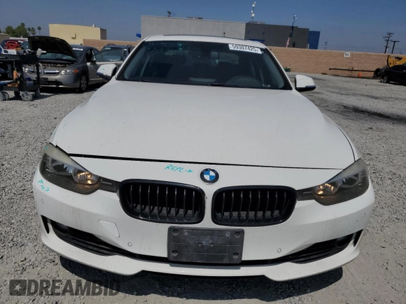 2014 BMW 3 Series 328i with VIN WBA3C1C58EK115651, listed as a Copart auction lot 59307425 with 65,902 mi miles and Salvage title. Bid and sale history available at DreamBid. Image 5.