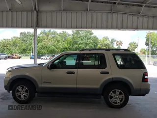 2006 Ford Explorer XLT with VIN 1FMEU63E56UA28913, listed as a IAAI auction lot 42571206 with 156,020 mi miles and . Bid and sale history available at DreamBid. Image 15.