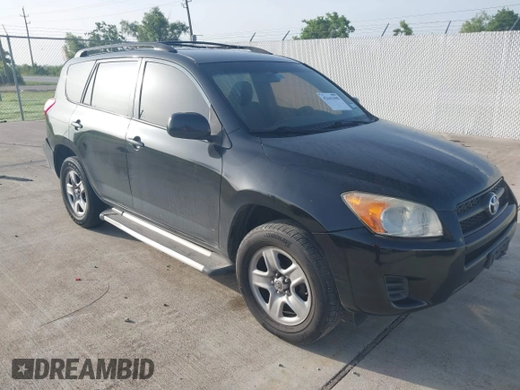 2010 Toyota RAV4 z VIN JTMZF4DV2AD017346, wystawiony jako IAAI lot #42641598 z przebiegiem 237 460 mil mil oraz . Historia ofert i sprzedaży dostępna na DreamBid. Obrazek 1.