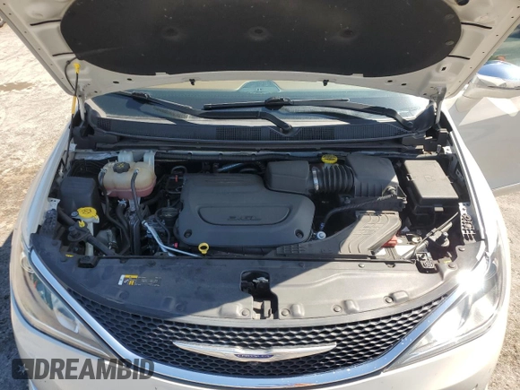 2020 Chrysler Pacifica Limited with VIN 2C4RC1GG8LR116368, listed as a Copart auction lot 61399525 with 78,896 mi miles and Non repairable. Bid and sale history available at DreamBid. Image 12.