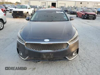 2017 Kia Cadenza Premium with VIN KNALC4J13H5069540, listed as a Copart auction lot 77086474 with 182,487 mi miles and Clean Title. Bid and sale history available at carsss.com. Image 5.