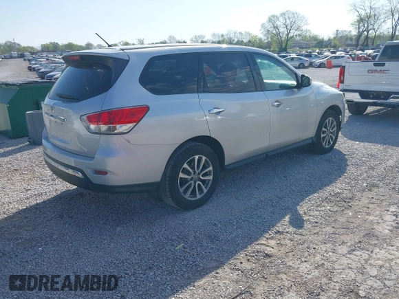 2014 Nissan Pathfinder S z VIN 5N1AR2MN0EC631828, wystawiony jako IAAI lot #42000263 z przebiegiem 181 121 mil mil oraz . Historia ofert i sprzedaży dostępna na DreamBid. Obrazek 4.