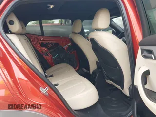 2018 BMW X2 sDrive28i z VIN WBXYJ3C34JEJ82834, wystawiony jako IAAI lot #41869187 z przebiegiem 47 023 mil mil oraz . Historia ofert i sprzedaży dostępna na DreamBid. Obrazek 8.