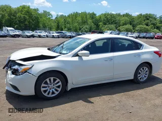 2017 Nissan Altima SR with VIN 1N4AL3AP0HC137206, listed as a IAAI auction lot 42399716 with 54,708 mi miles and . Bid and sale history available at DreamBid. Image 17.