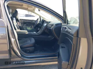 2017 Ford Fusion Hybrid SE с VIN 3FA6P0LU7HR110436, выставлен на аукционе IAAI как лот 42669395 с пробегом 104 472 миль миль и . История ставок и продаж доступна на DreamBid. Изображение 5.