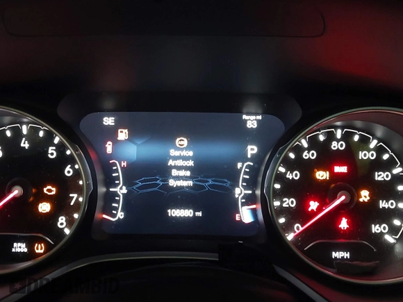 2018 Jeep Compass Latitude with VIN 3C4NJDBB0JT179167, listed as a IAAI auction lot 41622598 with 106,880 mi miles. Bid and sale history available at carsss.com. Image 7.