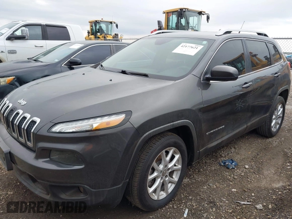 2015 Jeep Cherokee Latitude with VIN 1C4PJLCB6FW547788, listed as a IAAI auction lot 42177621 with 138,945 mi miles and . Bid and sale history available at carsss.com. Image 17.