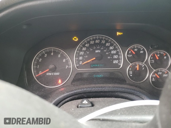 2005 GMC Envoy SLE with VIN 1GKDS13S352369384, listed as a Copart auction lot 79996394 with 117,697 mi miles and Salvage Title. Bid and sale history available at carsss.com. Image 9.