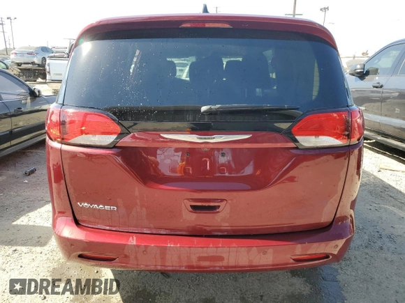 2021 Chrysler Voyager L z VIN 2C4RC1AG4MR558297, wystawiony jako Copart lot #56072405 z przebiegiem 52 842 mil mil oraz Szkody całkowita. Historia ofert i sprzedaży dostępna na DreamBid. Obrazek 6.