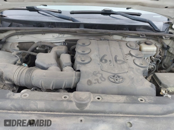 2010 Toyota 4Runner SR5 z VIN JTEZU5JR3A5012665, wystawiony jako IAAI lot #41380625 z przebiegiem 603 729 mil mil oraz . Historia ofert i sprzedaży dostępna na DreamBid. Obrazek 10.