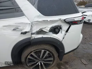 2023 Nissan Pathfinder Platinum с VIN 5N1DR3DJ6PC207668, выставлен на аукционе IAAI как лот 41532859 с пробегом 34 925 миль миль и . История ставок и продаж доступна на DreamBid. Изображение 12.