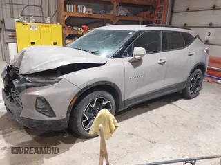 2021 Chevrolet Blazer RS z VIN 3GNKBKRS4MS511445, wystawiony jako IAAI lot #41376452 z przebiegiem 34 843 mil mil oraz . Historia ofert i sprzedaży dostępna na DreamBid. Obrazek 17.