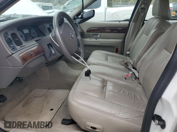 2010 Mercury Grand Marquis LS z VIN 2MEBM7FV2AX606751, wystawiony jako Copart lot #52798295 z przebiegiem 100 616 mil mil oraz Szkody całkowita. Historia ofert i sprzedaży dostępna na DreamBid. Obrazek 7.