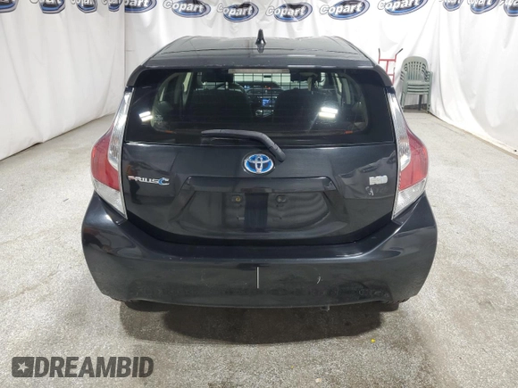 2016 Toyota Prius One z VIN JTDKDTB3XG1120141, wystawiony jako Copart lot #52916975 z przebiegiem 131 063 mil mil oraz Czysty tytuł • Clean title. Historia ofert i sprzedaży dostępna na DreamBid. Obrazek 6.