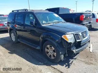 2005 Nissan Pathfinder LE with VIN 5N1AR18W95C733951, listed as a IAAI auction lot 41847161 with 225,716 mi miles. Bid and sale history available at carsss.com. Image 1.