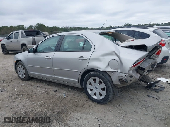 2008 Ford Fusion S with VIN 3FAHP06Z78R111053, listed as a IAAI auction lot 41522528 with 145,467 mi miles. Bid and sale history available at carsss.com. Image 3.