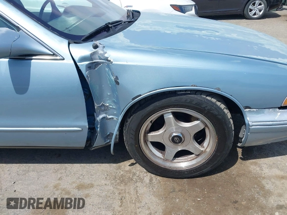 1995 Chevrolet Caprice with VIN 1G1BL52P9SR183249, listed as a IAAI auction lot 42125884 with Not Provided miles and . Bid and sale history available at DreamBid. Image 6.
