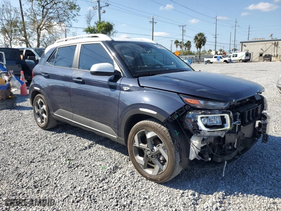 2024 Hyundai Venue SEL with VIN KMHRC8A32RU287249, listed as a Copart auction lot 44144955 with 18,646 mi miles and Salvage Title. Bid and sale history available at carsss.com. Image 4.