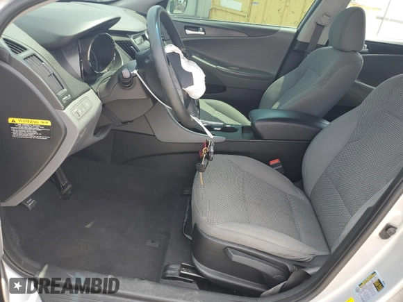 2013 Hyundai Sonata GLS z VIN 5NPEB4AC4DH718112, wystawiony jako Copart lot #59564415 z przebiegiem 120 955 mil mil oraz Szkoda całkowita • Salvage title. Historia ofert i sprzedaży dostępna na DreamBid. Obrazek 7.