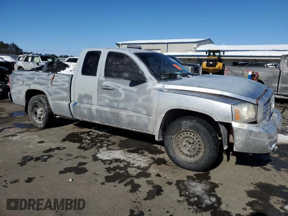 2007 Dodge Dakota ST with VIN 1D7HE22K87S255918, listed as a Copart auction lot 45537175 with 132,969 mi miles and Salvage Title. Bid and sale history available at DreamBid. Image 4.