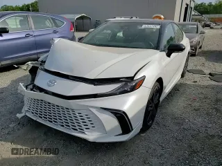 2025 Toyota Camry LE z VIN 4T1DAACK0SU015011, wystawiony jako Copart lot #53547485 z przebiegiem 2 200 mil mil oraz Szkoda całkowita • Salvage title. Historia ofert i sprzedaży dostępna na DreamBid. Obrazek 14.