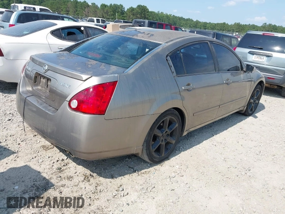 2004 Nissan Maxima SE with VIN 1N4BA41EX4C818420, listed as a IAAI auction lot 42601827 with 179,196 mi miles and . Bid and sale history available at DreamBid. Image 4.